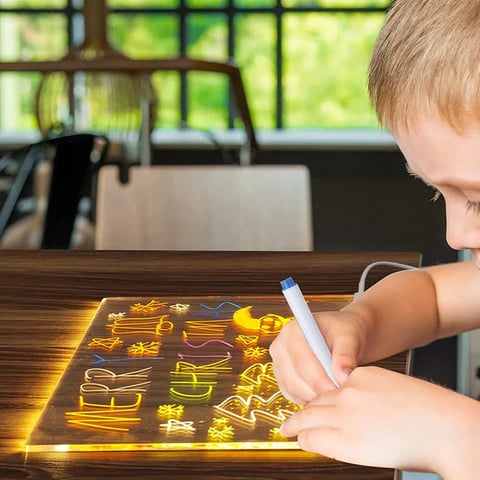 GlowBoard™ – Light Up Your Creativity!  | + 7 Free Pens